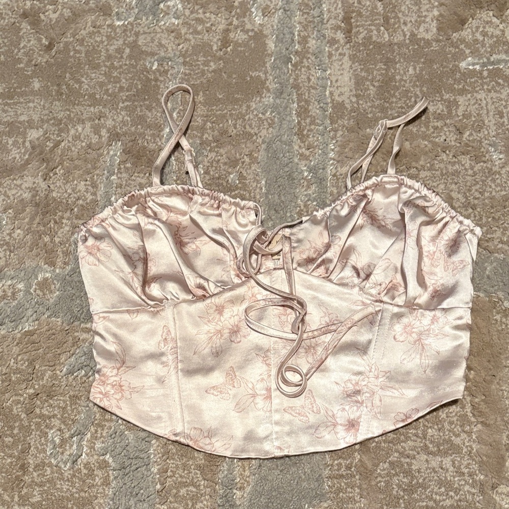 La Hearts Blush Floral Satin Top